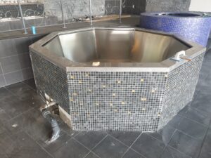 Pool i rostfritt stål till Hotell Bohusgården
