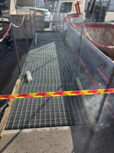 Plattform vid lastkaj