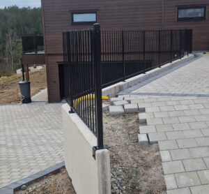 Tillverkning och montage av räcke